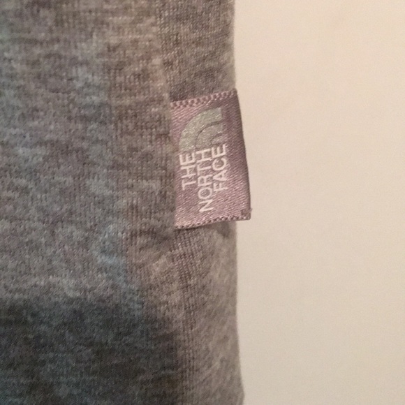 The North Face Long Sleeve T-shirt - Picture 4 of 6